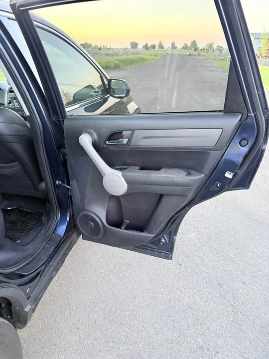 2007 Honda CR-V 3rd Gen - Image 9 of 13