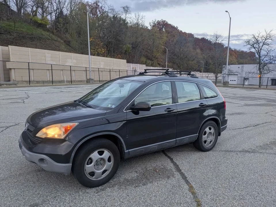 2007 Honda CR-V 3rd Gen - Image 2 of 12