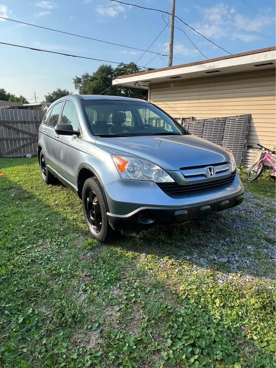 2007 Honda CR-V 3rd Gen - Image 2 of 10