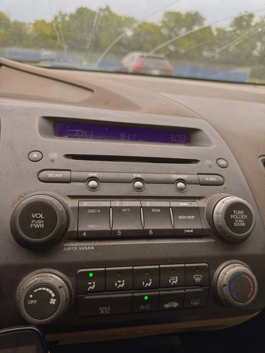 2007 Honda Civic 8th Gen - Image 17 of 20
