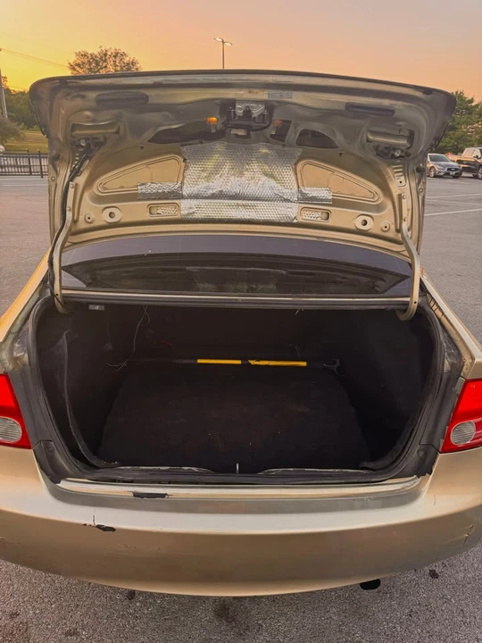 2007 Honda Civic 8th Gen - Image 10 of 20