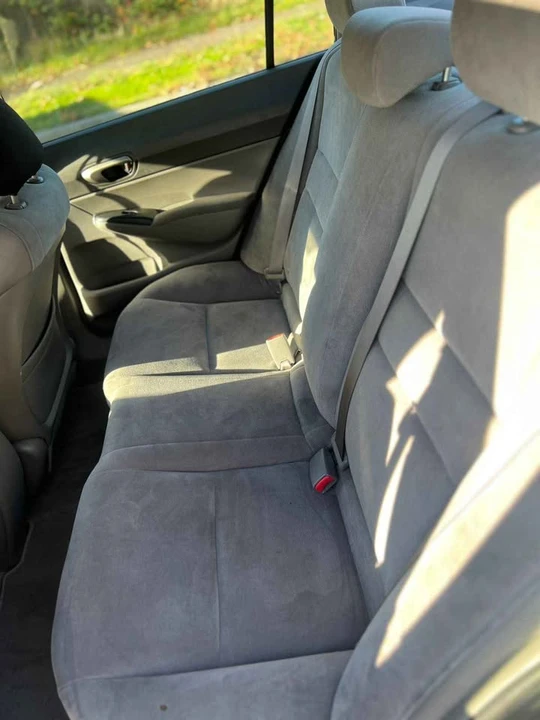 2007 Honda Civic 8th Gen - Image 2 of 7