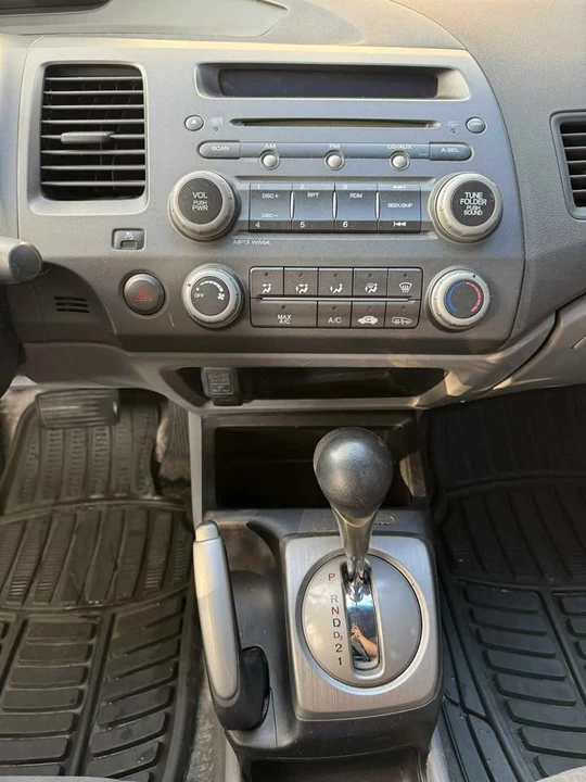 2007 Honda Civic 8th Gen - Image 8 of 10
