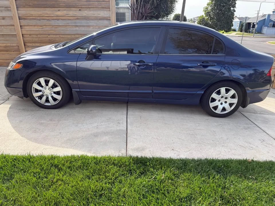 2007 Honda Civic 8th Gen - Image 3 of 9