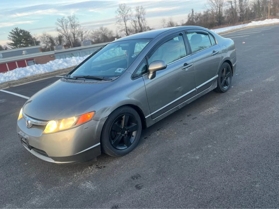 2007 Honda Civic 8th Gen - Image 2 of 11