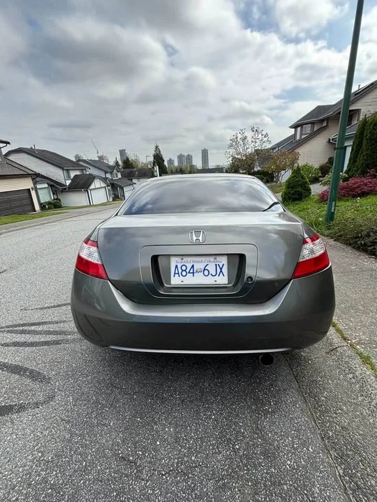 2007 Honda Civic 8th Gen - Image 2 of 8