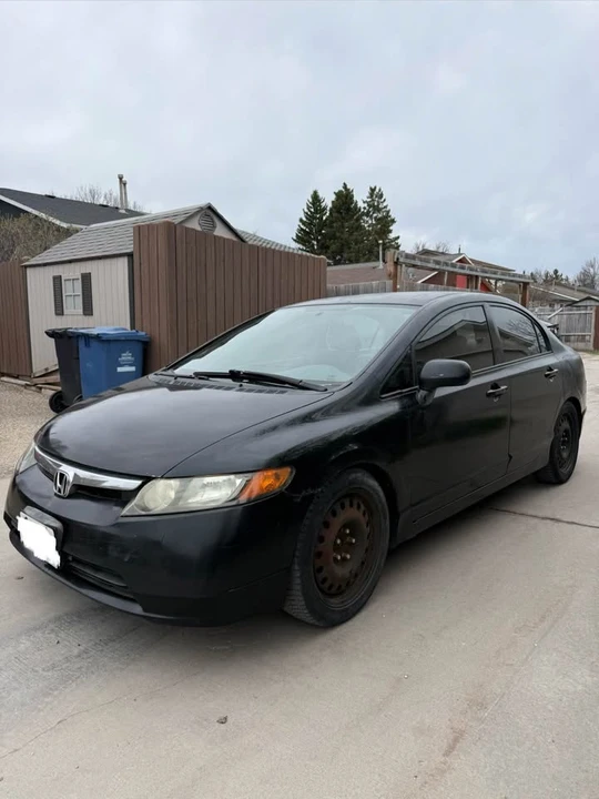 2007 Honda Civic 8th Gen - Image 2 of 9