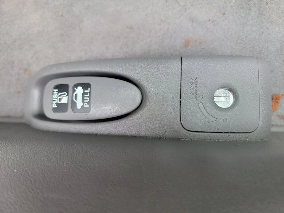 2007 Honda Civic 8th Gen - Image 12 of 20