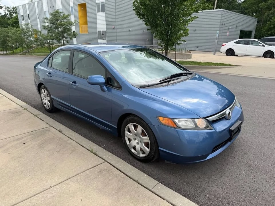 2007 Honda Civic 8th Gen - Image 3 of 20