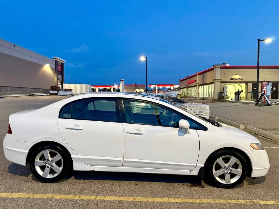2007 Honda Civic 8th Gen - Image 4 of 11