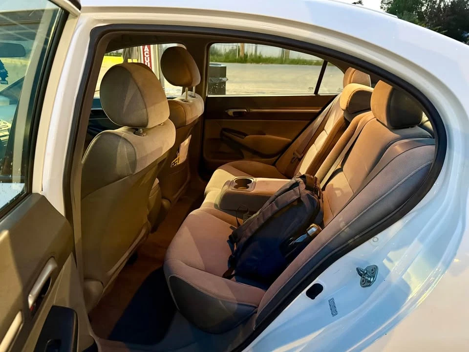 2007 Honda Civic 8th Gen - Image 9 of 11