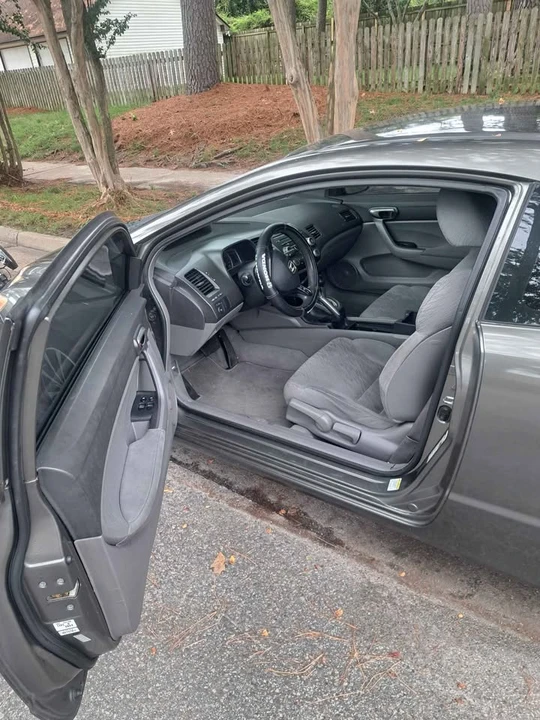 2007 Honda Civic 8th Gen - Image 3 of 10