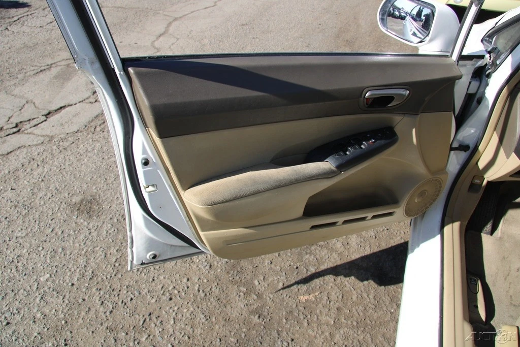 2007 Honda Civic 8th Gen - Image 11 of 21