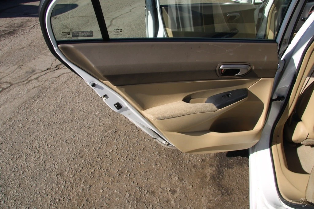 2007 Honda Civic 8th Gen - Image 19 of 21