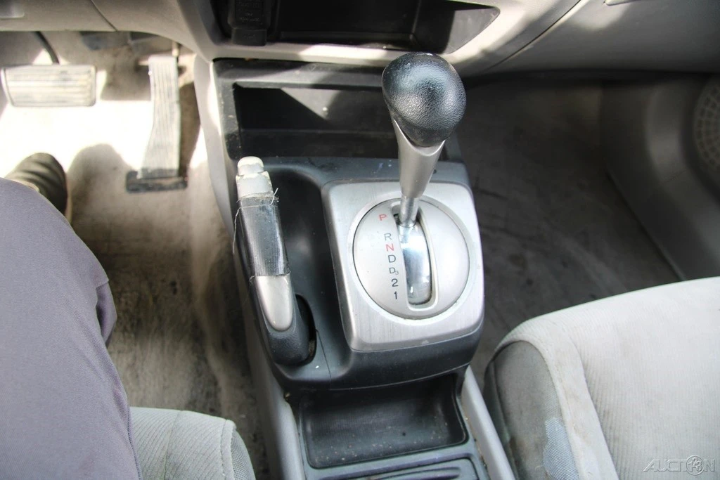 2007 Honda Civic 8th Gen - Image 17 of 21
