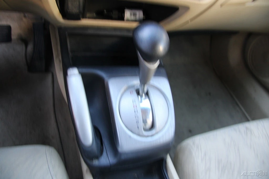 2007 Honda Civic 8th Gen - Image 16 of 21