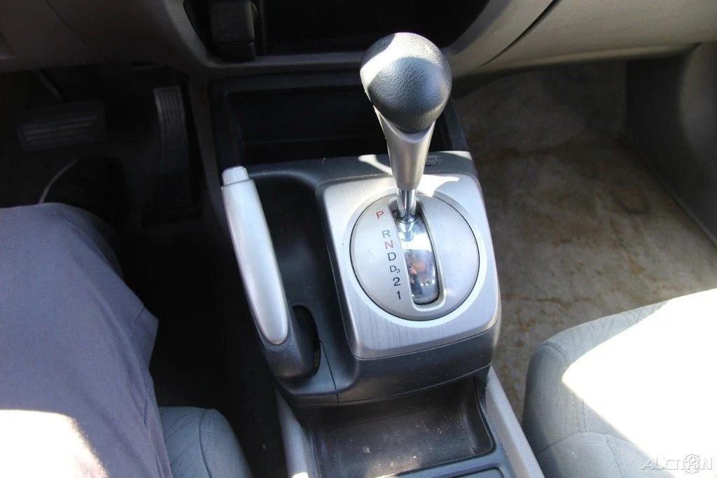 2007 Honda Civic 8th Gen - Image 18 of 21