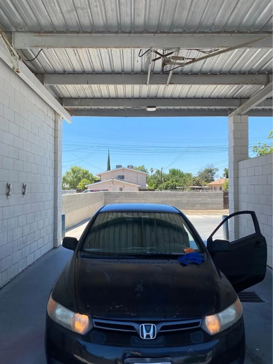 2007 Honda Civic 8th Gen - Image 2 of 5