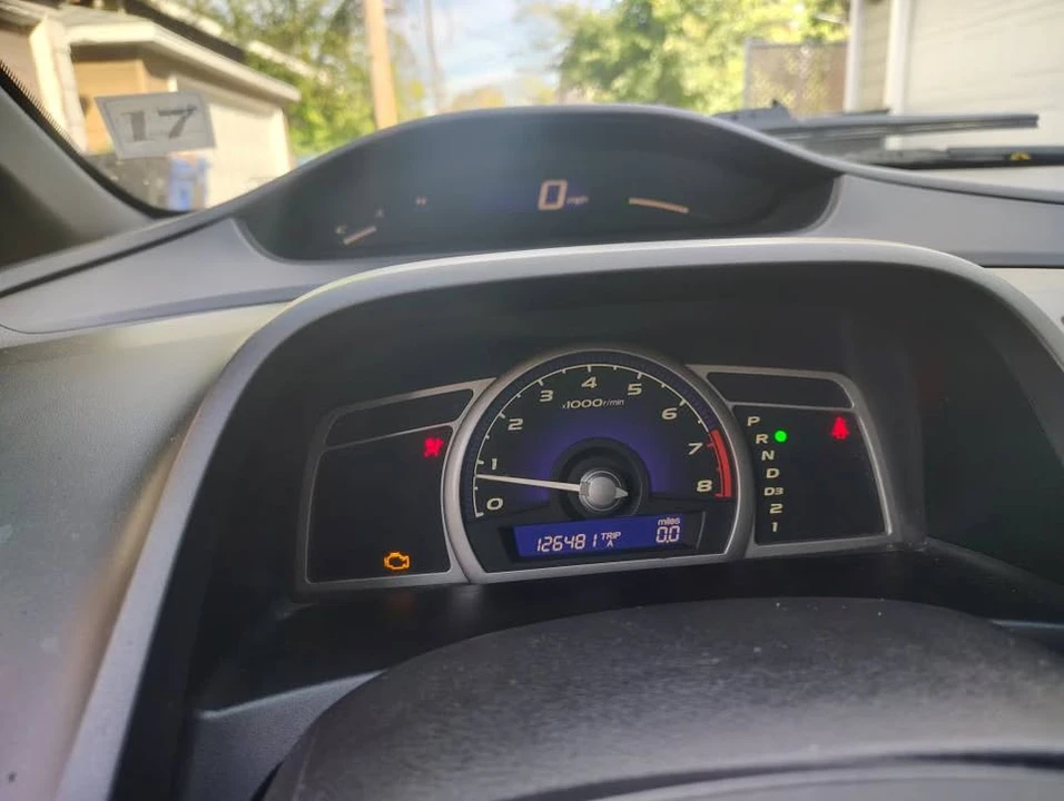 2007 Honda Civic 8th Gen - Image 3 of 4