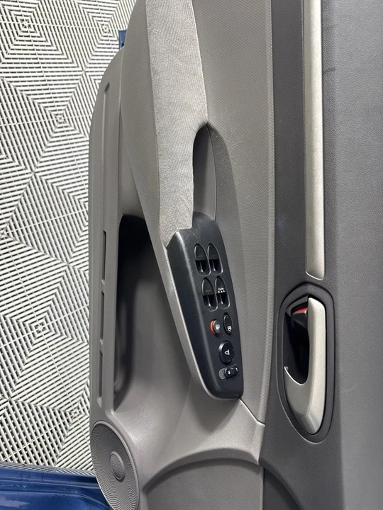 2007 Honda Civic 8th Gen - Image 10 of 12