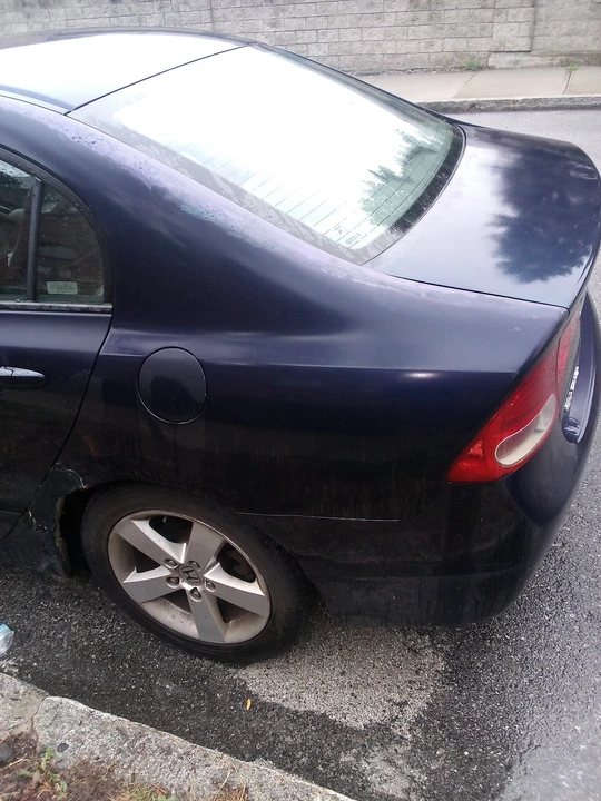 2007 Honda Civic 8th Gen - Image 2 of 10