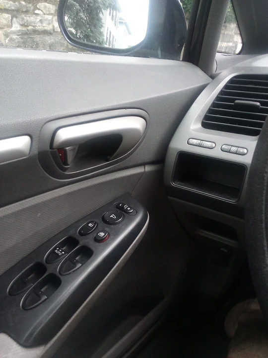 2007 Honda Civic 8th Gen - Image 7 of 10