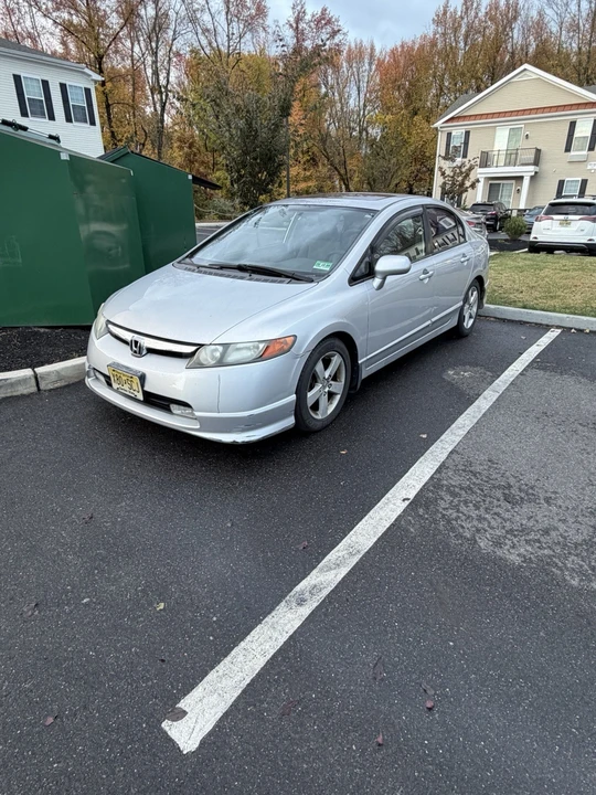 2007 Honda Civic 8th Gen - Image 2 of 10