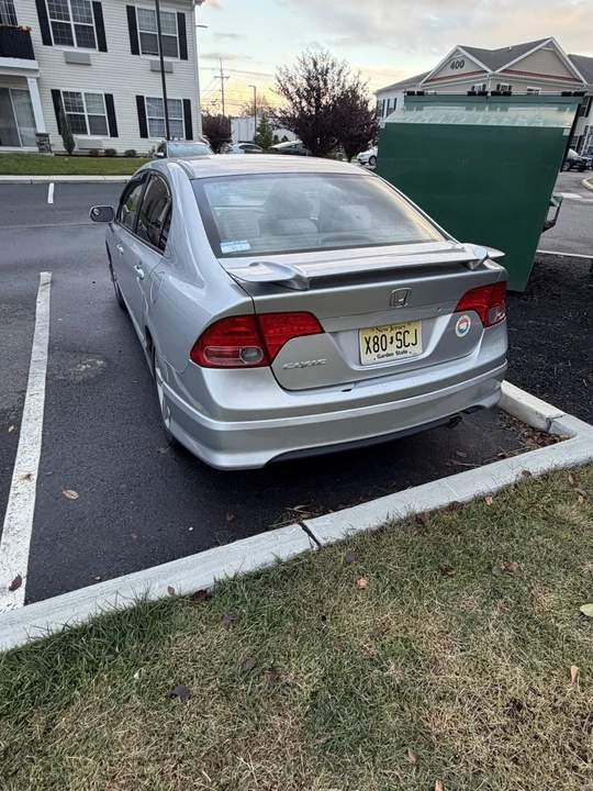 2007 Honda Civic 8th Gen - Image 3 of 10
