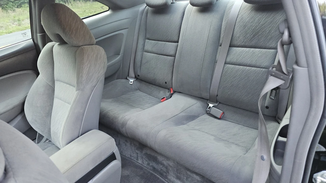 2007 Honda Civic 8th Gen - Image 3 of 7