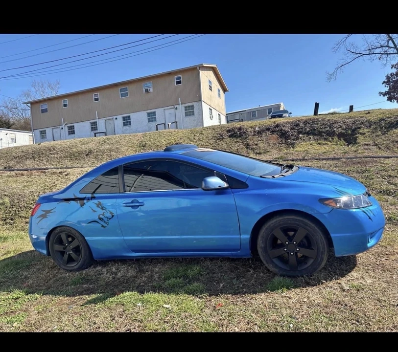 2007 Honda Civic 8th Gen - Image 2 of 7