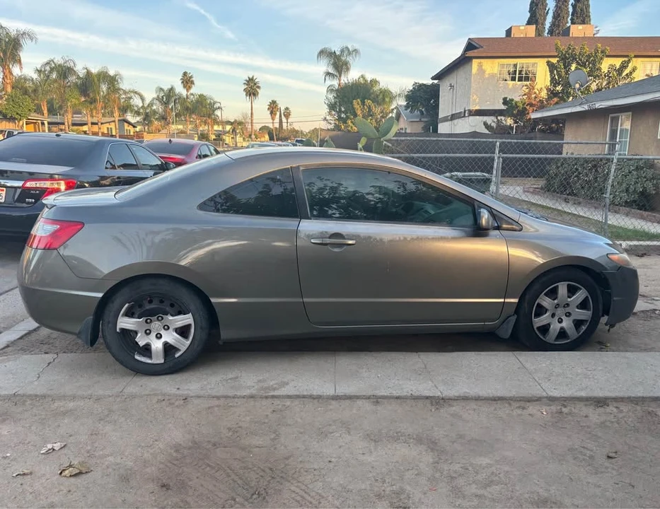 2007 Honda Civic 8th Gen - Image 4 of 8