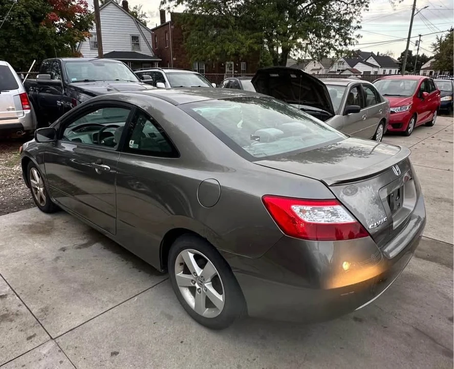 2007 Honda Civic 8th Gen - Image 5 of 6