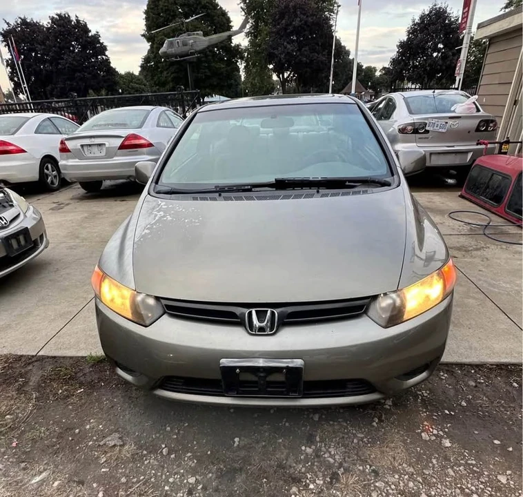 2007 Honda Civic 8th Gen - Image 2 of 6