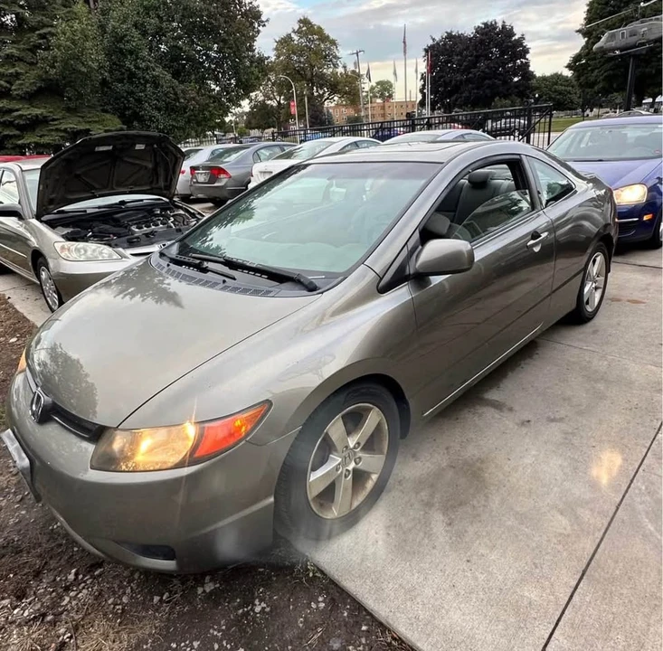 2007 Honda Civic 8th Gen - Image 3 of 6