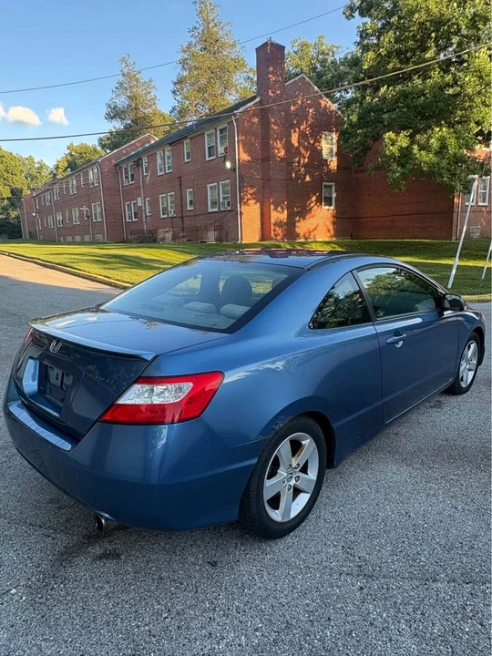 2007 Honda Civic 8th Gen - Image 6 of 10
