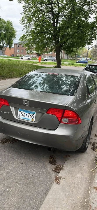 2007 Honda Civic 8th Gen - Image 2 of 7