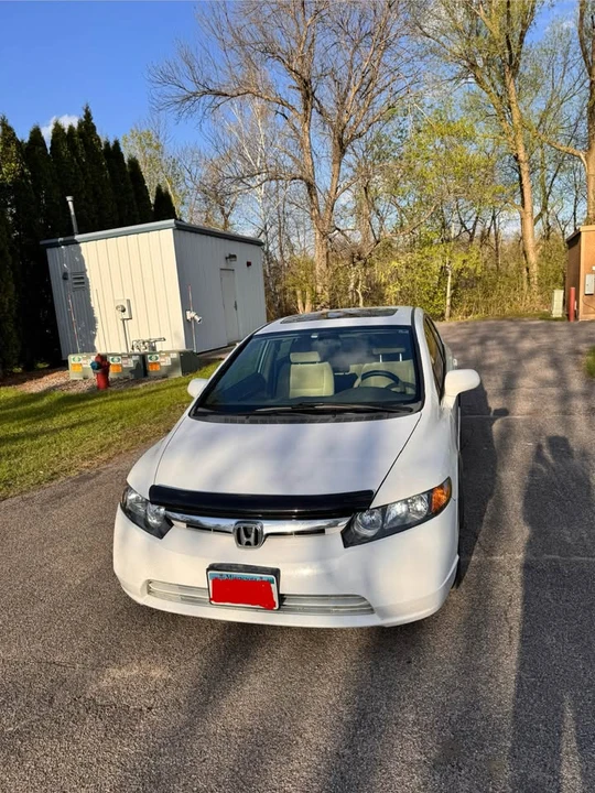 2007 Honda Civic 8th Gen - Image 2 of 13