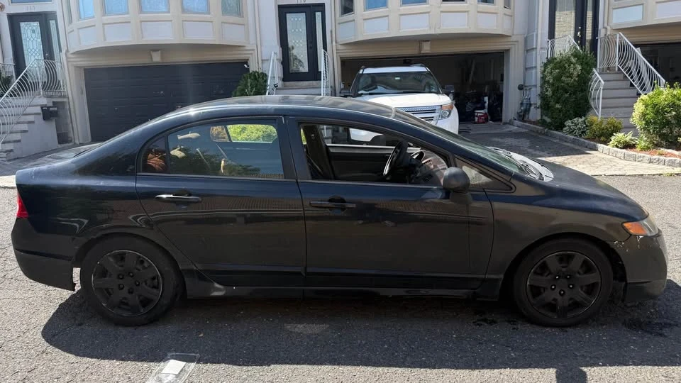 2007 Honda Civic 8th Gen - Image 4 of 11