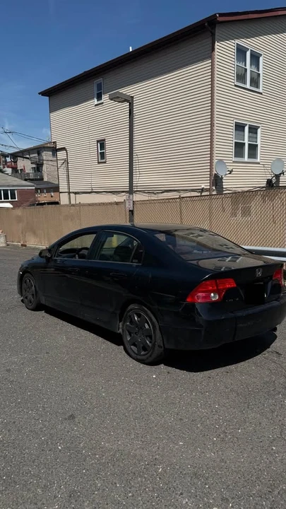 2007 Honda Civic 8th Gen - Image 5 of 11