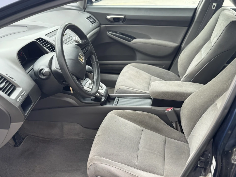 2007 Honda Civic 8th Gen - Image 9 of 11