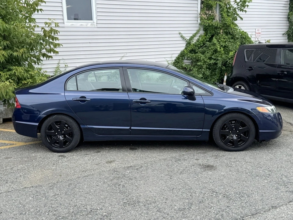 2007 Honda Civic 8th Gen - Image 2 of 11