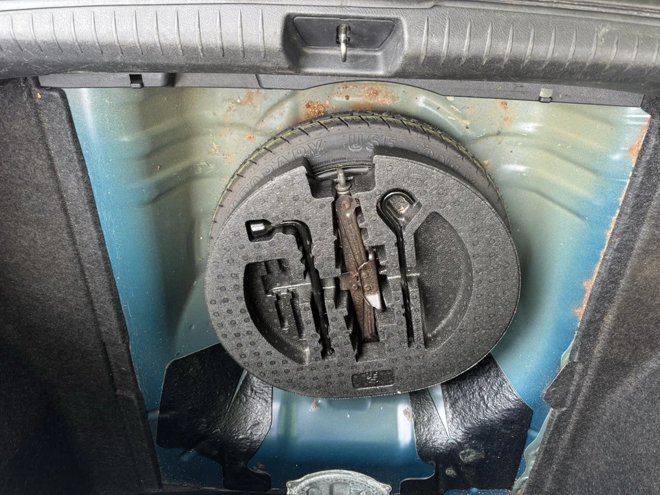 2007 Honda Civic 8th Gen - Image 4 of 11