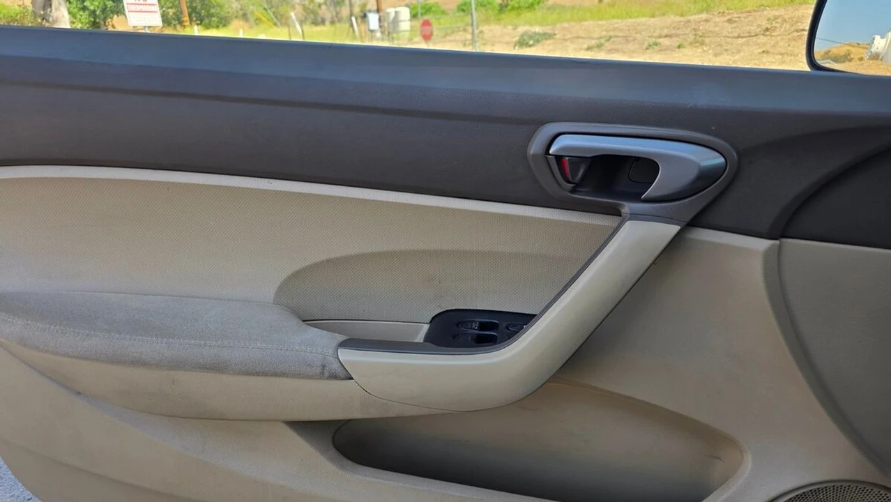 2007 Honda Civic 8th Gen - Image 25 of 28