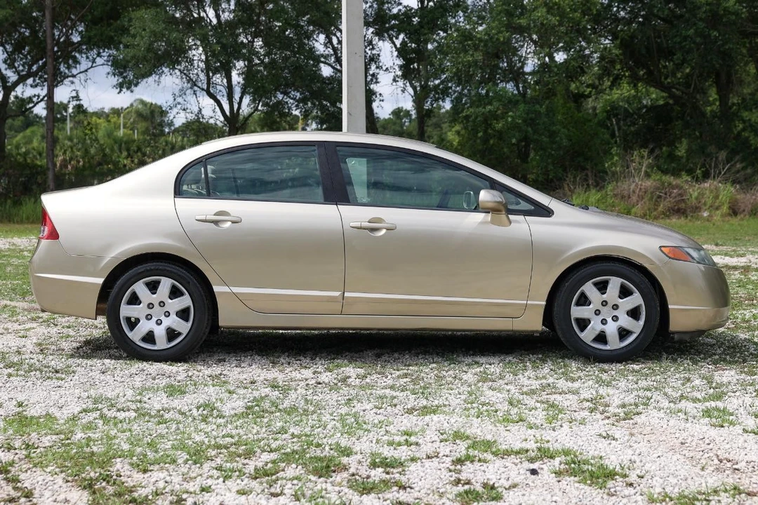 2007 Honda Civic 8th Gen - Image 13 of 31