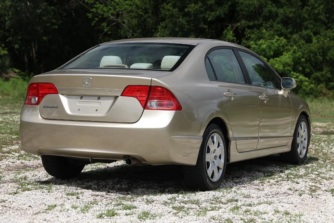 2007 Honda Civic 8th Gen - Image 11 of 31
