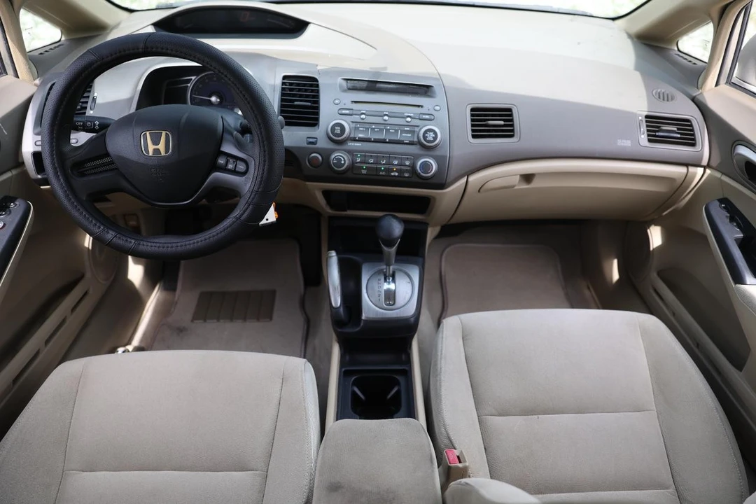 2007 Honda Civic 8th Gen - Image 2 of 31