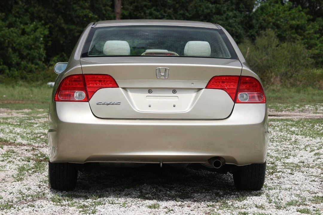 2007 Honda Civic 8th Gen - Image 7 of 31