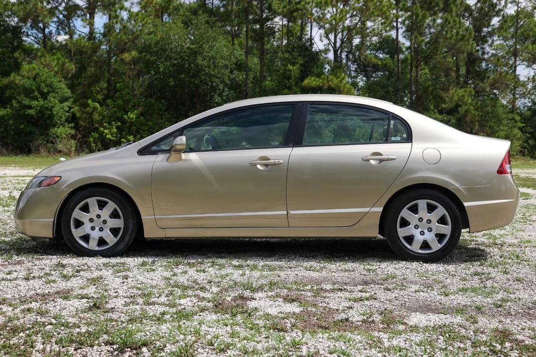 2007 Honda Civic 8th Gen - Image 3 of 31