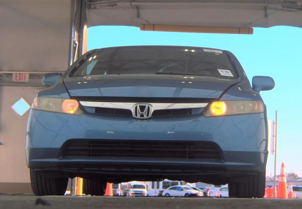 2007 Honda Civic 8th Gen - Image 3 of 15