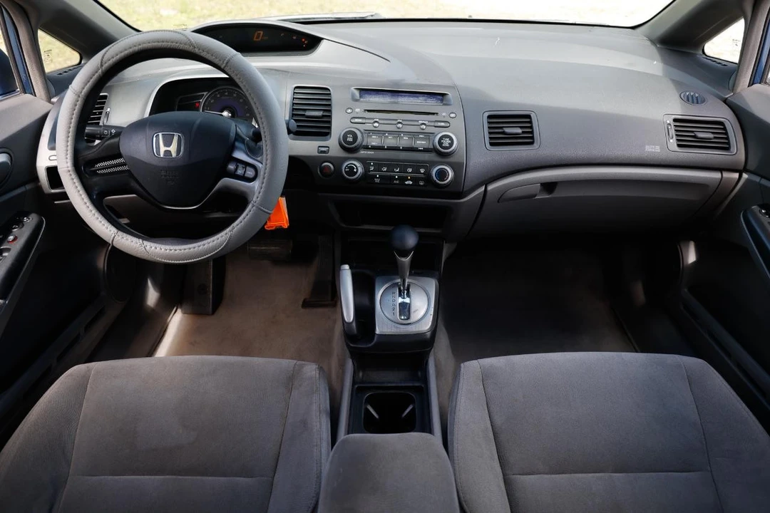 2007 Honda Civic 8th Gen - Image 2 of 21
